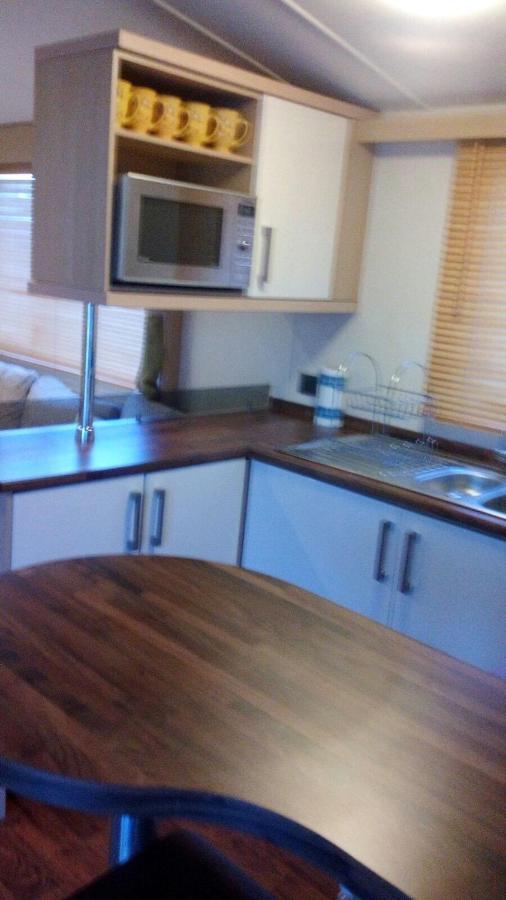 3 Bedroom 2 Bathroom Prestige Caravan Presthaven Sands Talacre Exterior foto